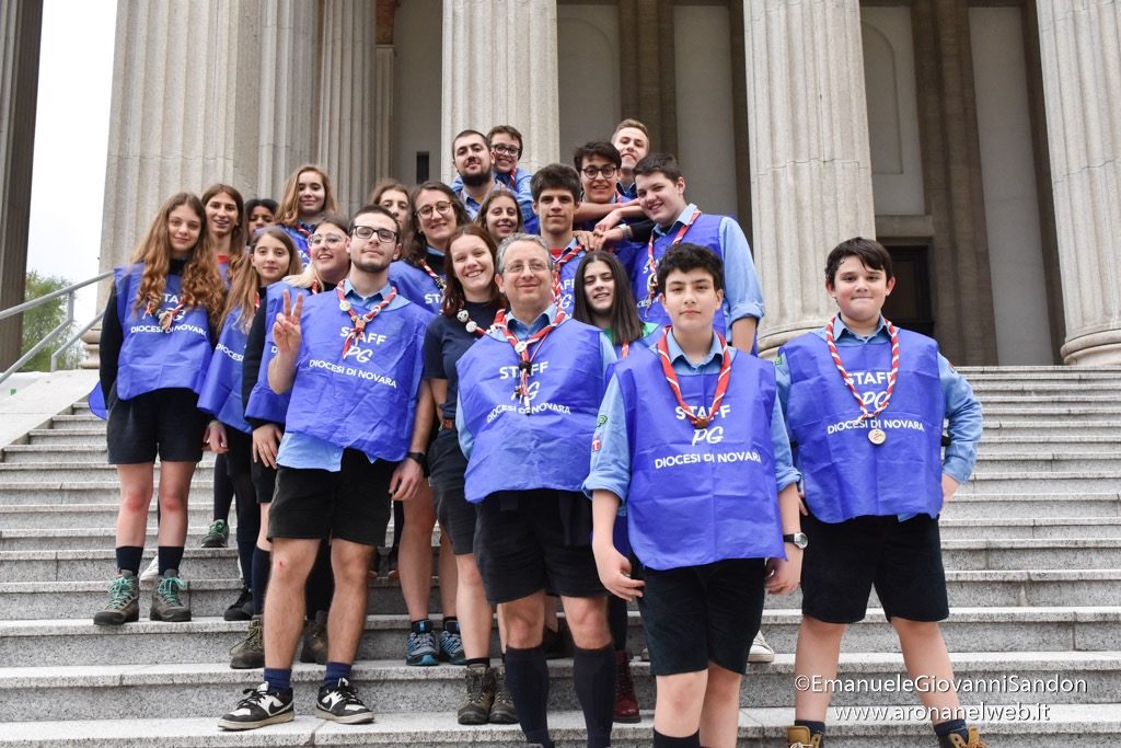 Veglia delle Palme 2019 con i giovani della diocesi di Novara e il vescovo Franco Giulio Brambilla trasferita a Boca da Omegna a causa del maltempo. Foto Emanuele Sandon