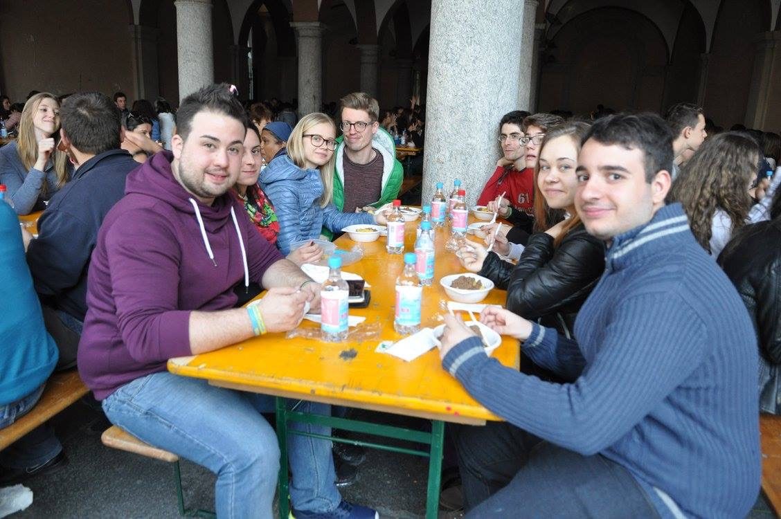 La Veglia delle Palme 2017 dei giovani con il vescovo Franco Giulio Brambilla a Domodossola