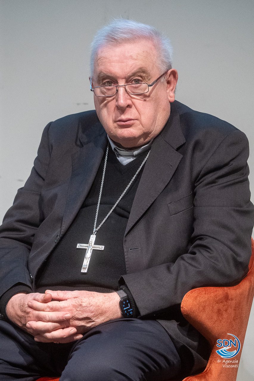 vescovo brambilla convegno castello_AOM9235